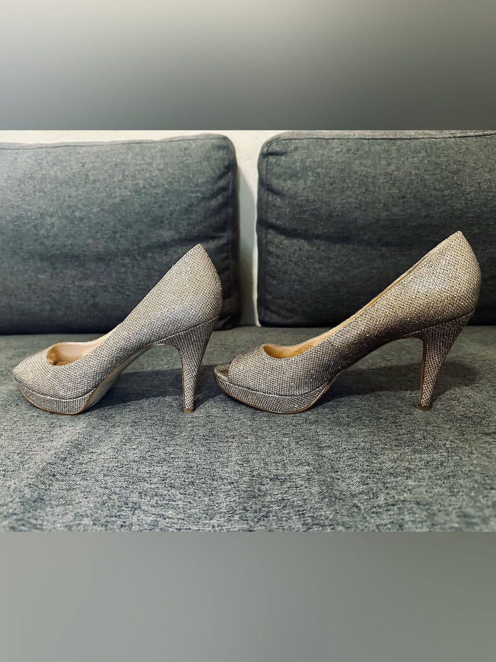 Enzo Angiolini Metallic Gold/Silver Peep-Toe Platform Heels - 8.5 - Picture 4 of 6